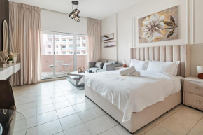 Urban Designer Apt - Family Friendly